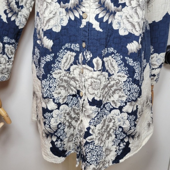 Soft Surroundings Floral Long Sleeve Button Shirt Size Large Petite Vacation - Picture 2 of 12